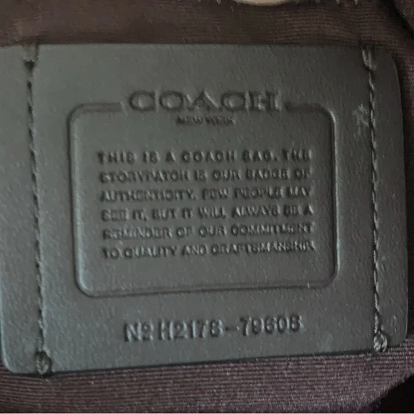 Coach Gallery Tote Bag Ivy Green Crossgrain Leather + Keychain/Charm - Picture 6 of 8